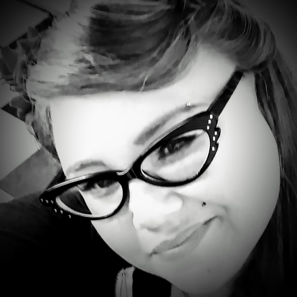 Meet your Posher, Micky - Picture 2 of 7